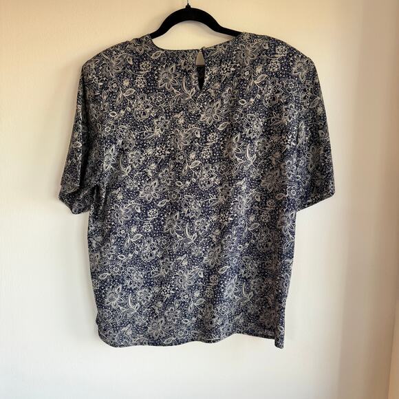 Vintage Christie & Jill Silk Top Blue Gray Floral Short Sleeve Sz L Womens - Picture 4 of 4